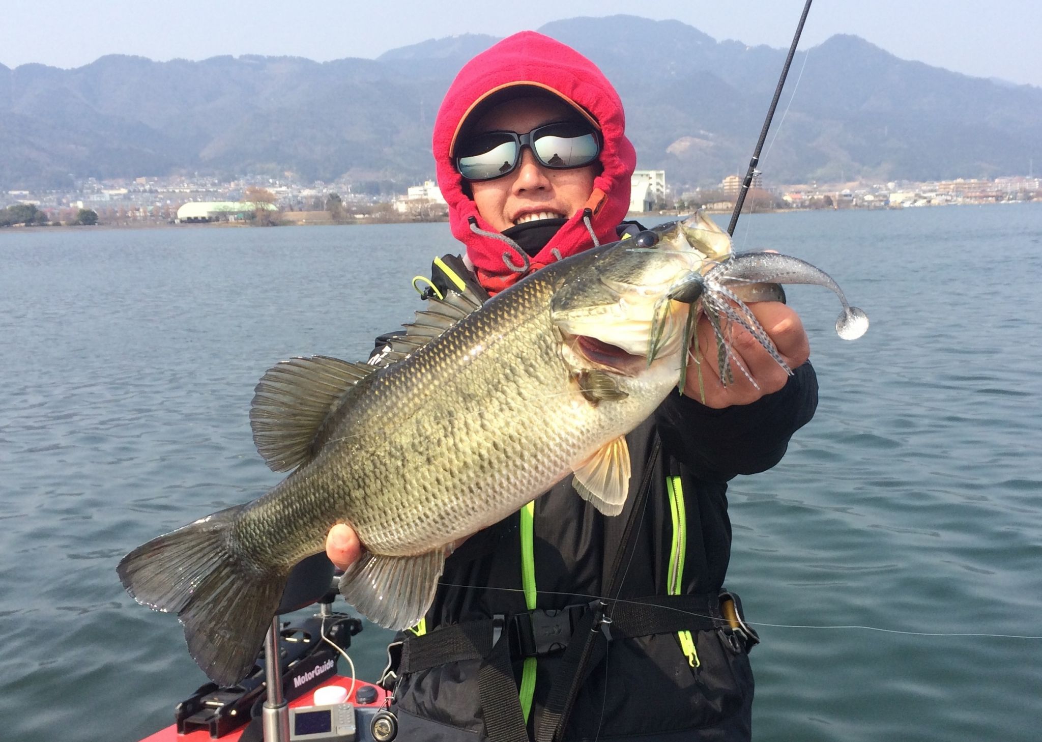 春エリアが釣れ始めた琵琶湖