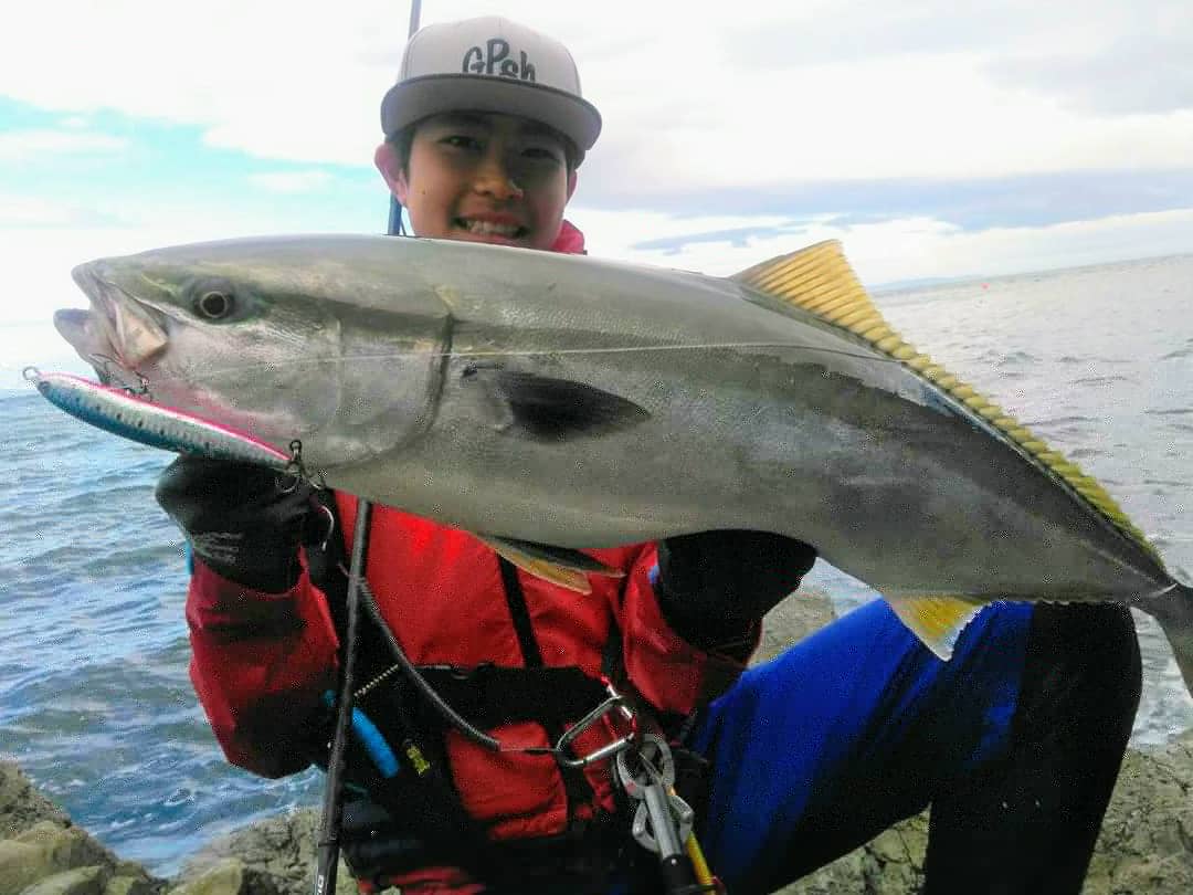 中学生釣りメンバーでロックショア釣行