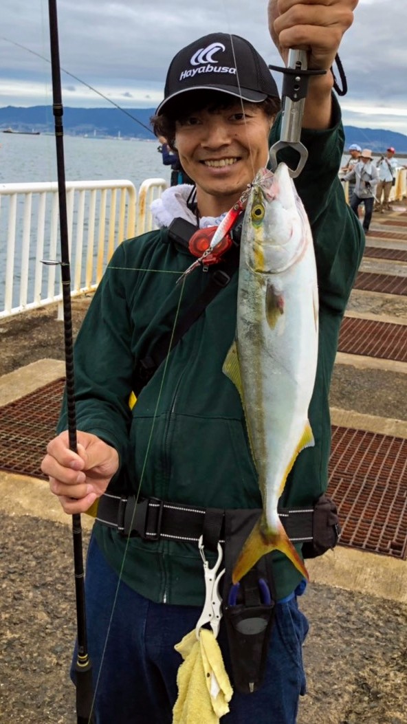 仕事前の朝練  南港魚つり園 ライトショアジギング