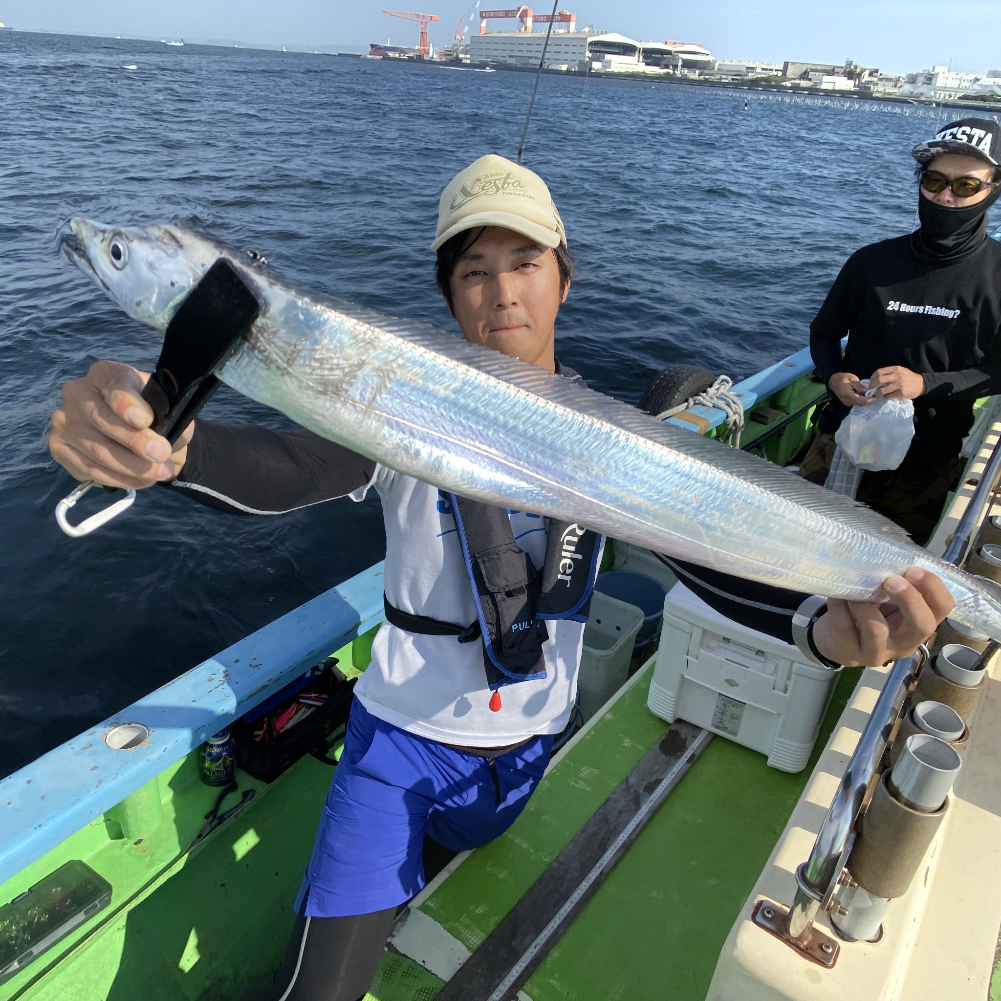 東京湾タチウオジギング