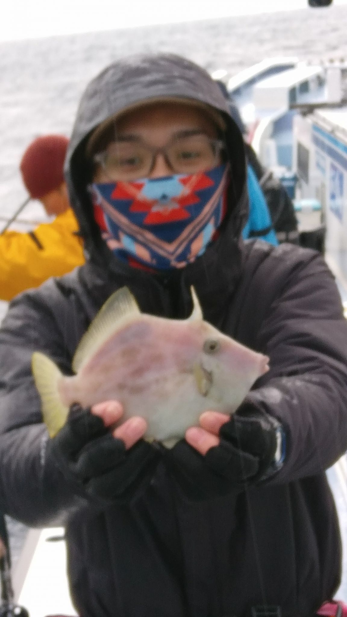 極寒冷雨カワハギ釣行！