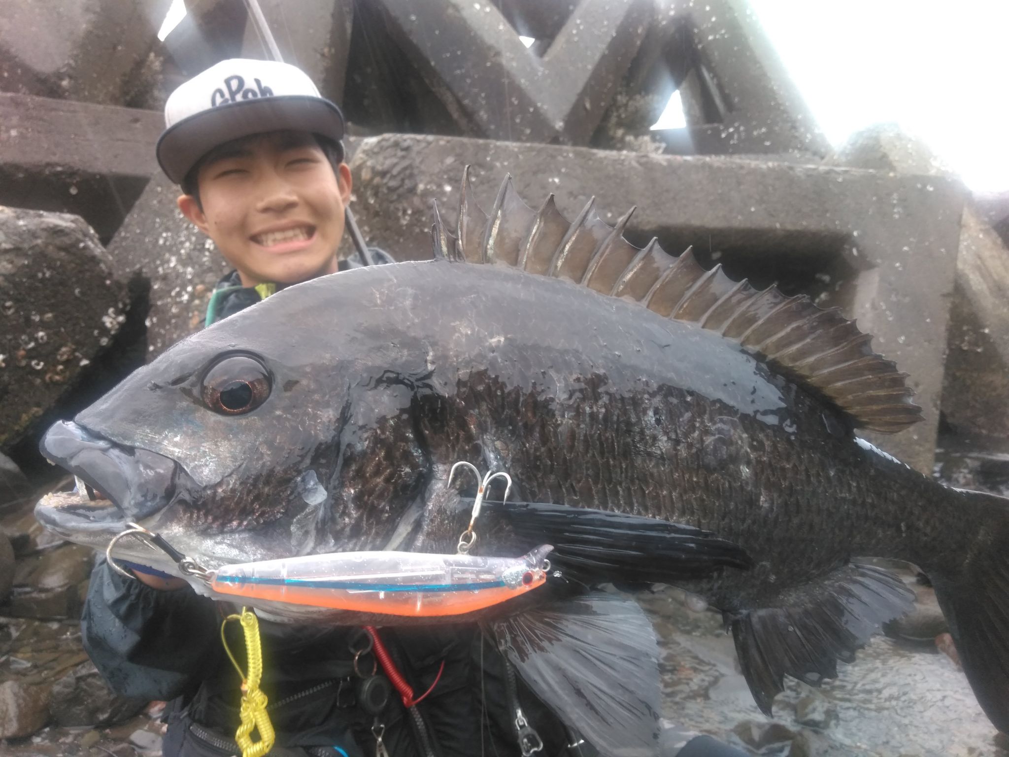 荒れ荒れのショアジグ釣行