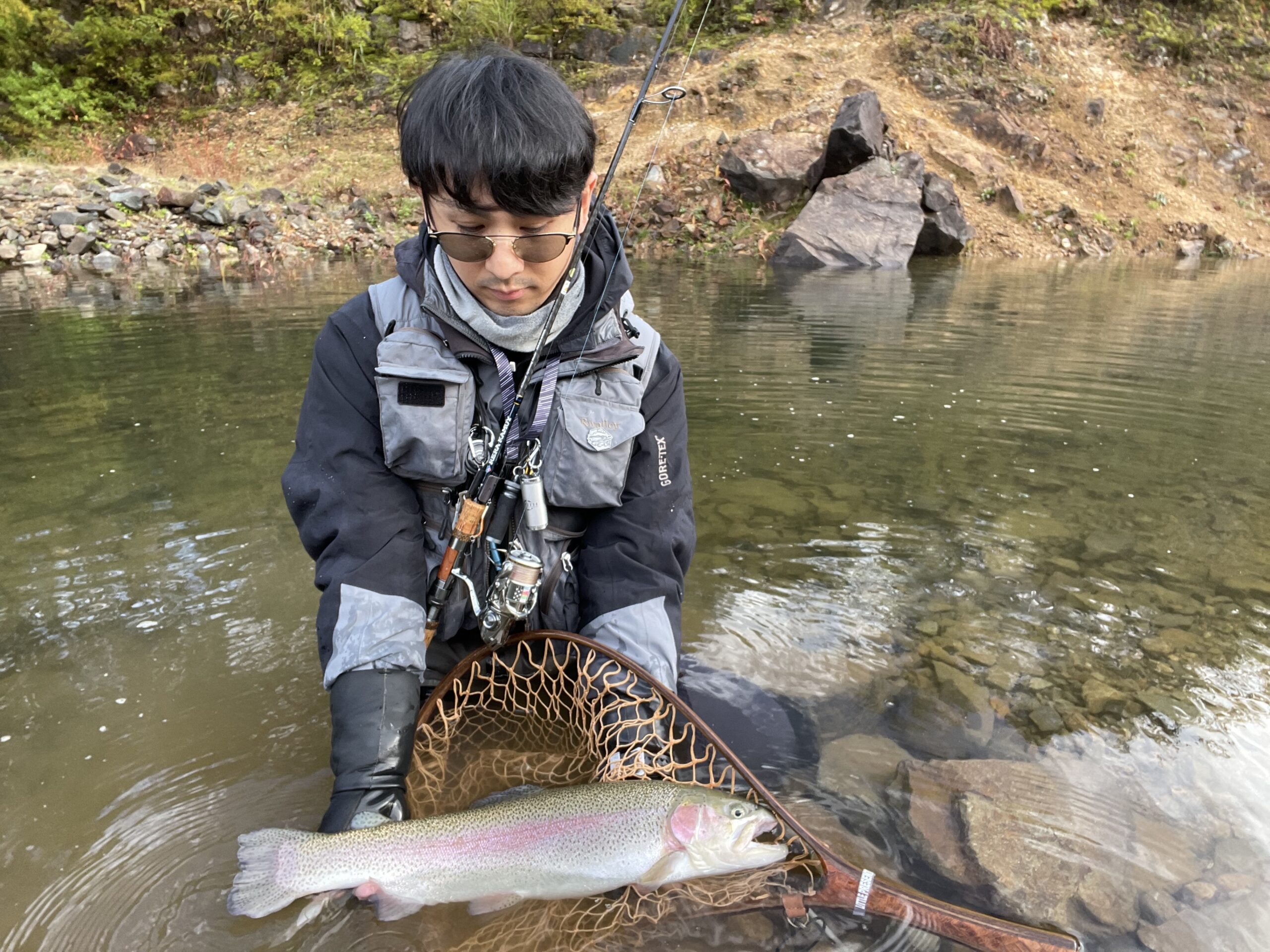 天空の湖  疾走・飛躍する美の弾丸