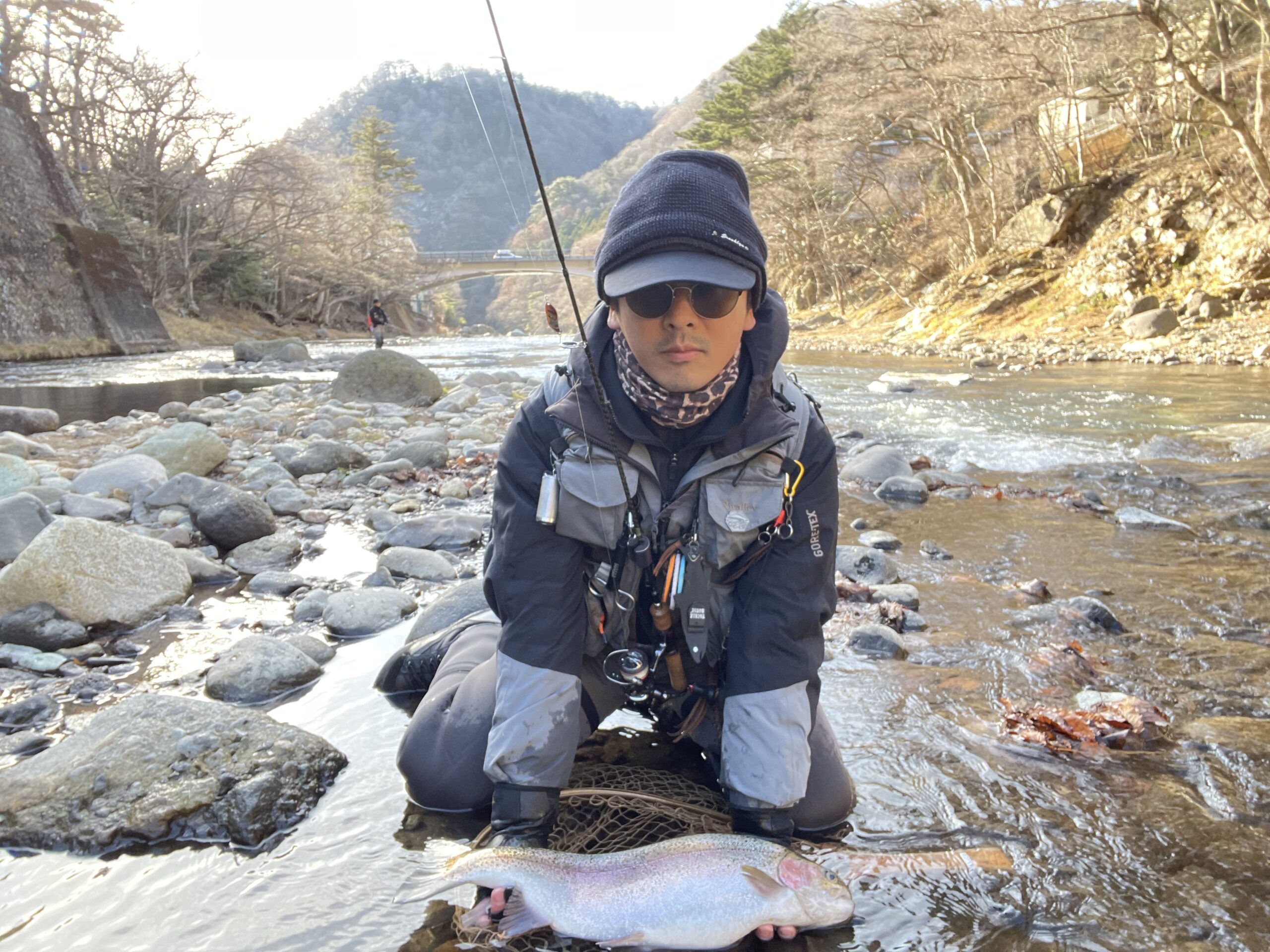 今年最後の渓流へ向かう ～湯けむり温泉鱒釣り事件～