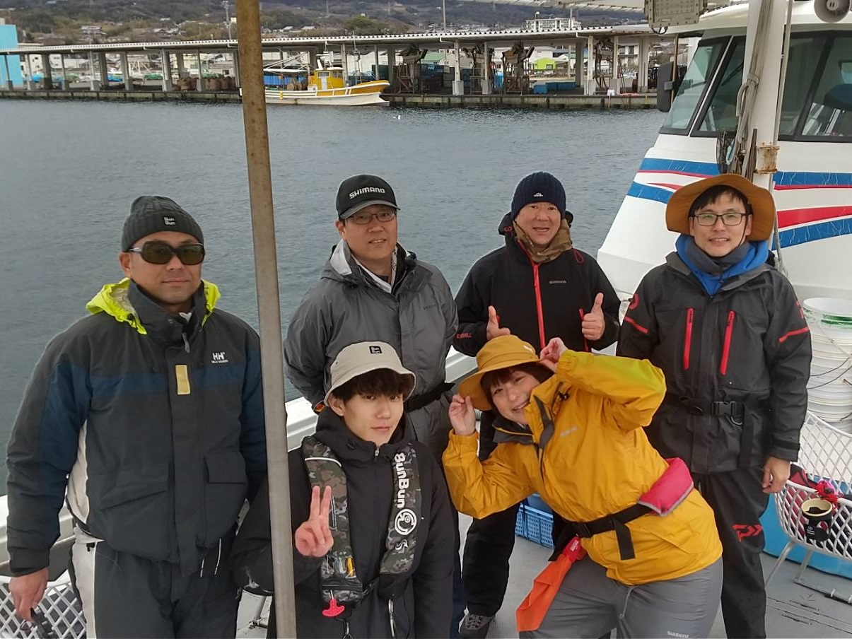 ヒラメを釣る会　in　淡路島北斗さん