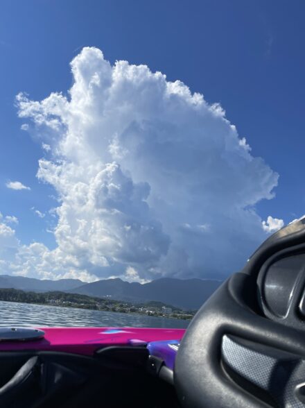 もう9月ですけど、夏感半端ない琵琶湖です。。。