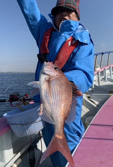 相模湾奥のコマセマダイは激シブ日に当たって大苦戦・・・・