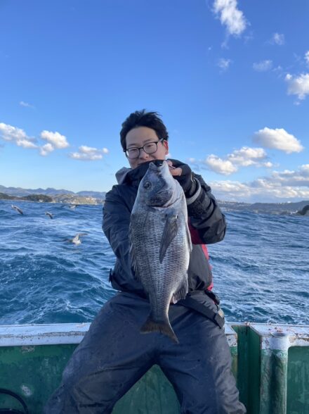 船から磯釣りスタイル！船上グレフカセ釣りIN田辺･白浜