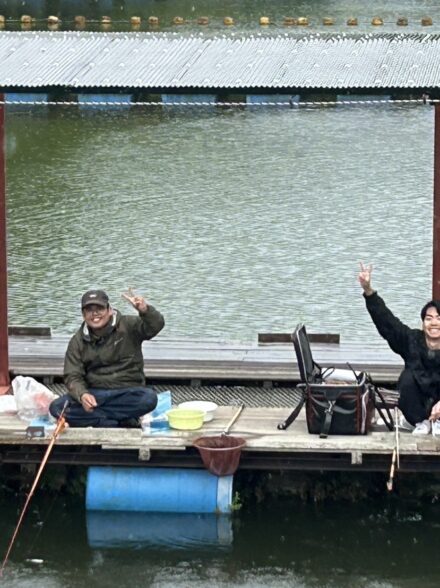 雨の日も快適にヘラブナ！