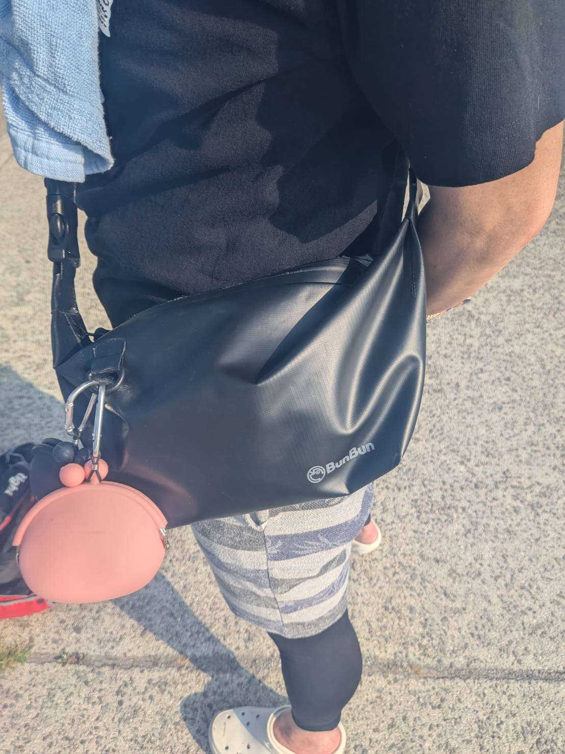 ブンブンオリジナル　防水ショルダーバッグ