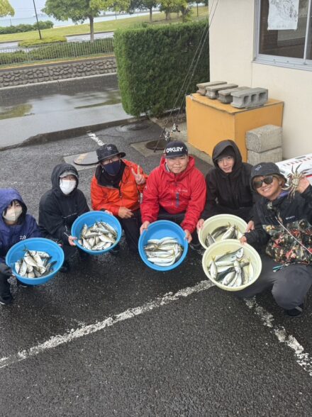 はやし渡船さんでアジ爆釣