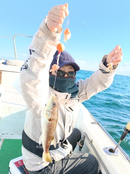 お客さんとカットウフグ便♪