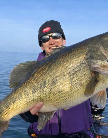 琵琶湖 デカバス乱舞