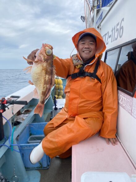 デカいの釣れてます　沖メバル＠裕凪丸さん