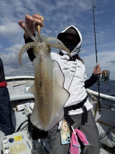 和歌山県北塩屋漁港より出船のみなと丸さんにてティップラン
