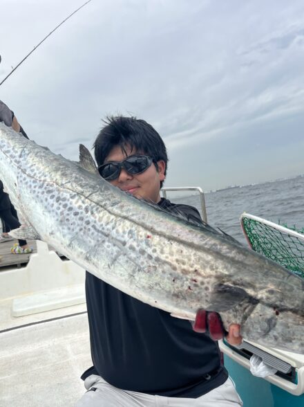 メーターオーバーキャッチ!東京湾サワラキャスティング